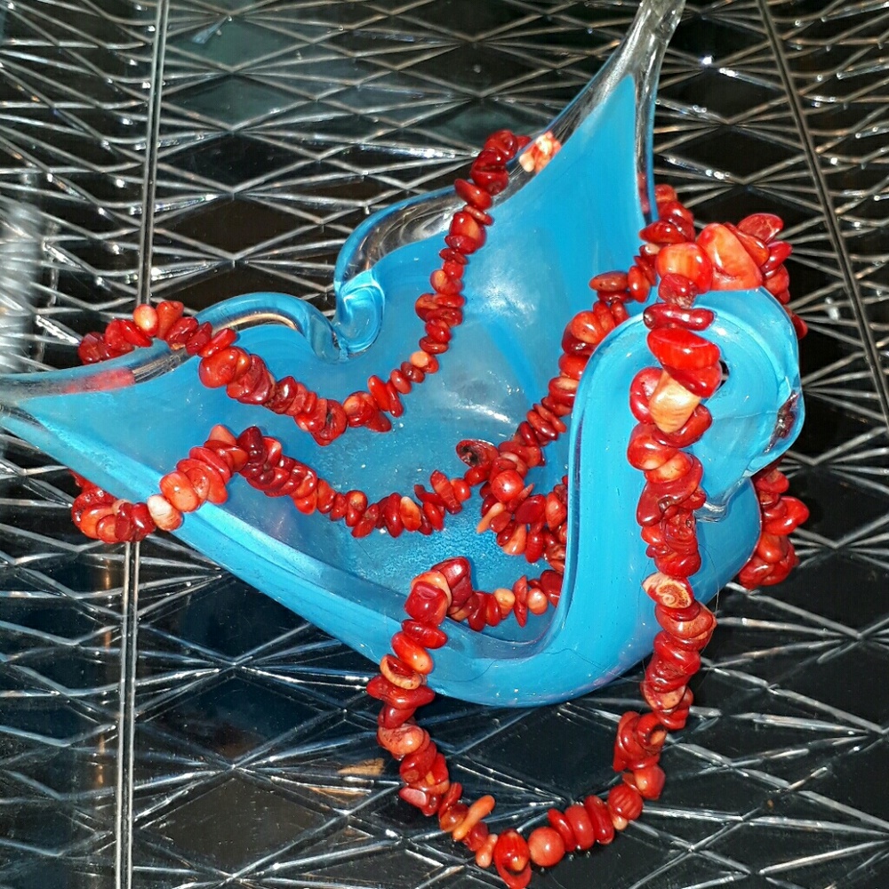 GENUINE CORAL CHIPS NECKLACE